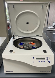 Eppendorf Benchtop Centrifuge Model 5810